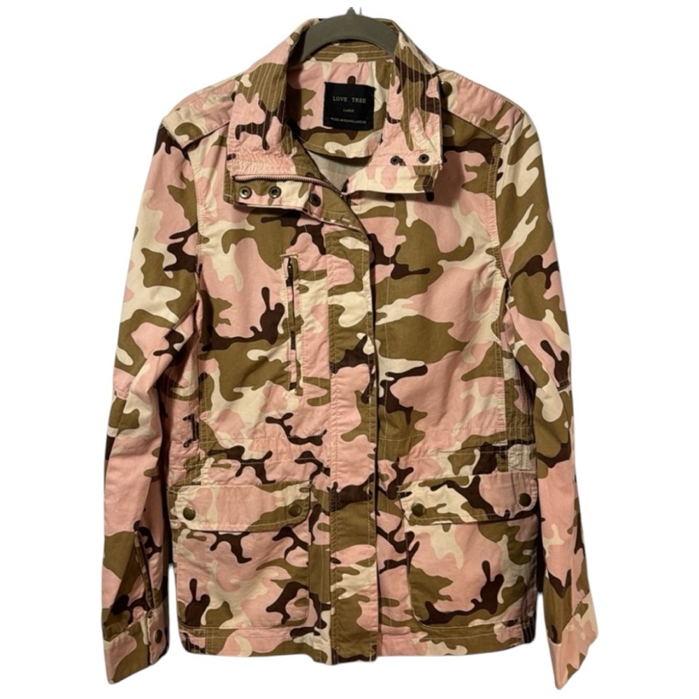 Love Tree Jacket Pink Camo Utility in Size L NWT